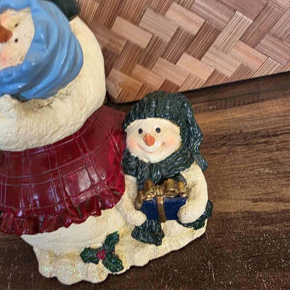 TJ's Christmas Cherish the‎ Memories Snowman Figurine Music Box Holiday Works